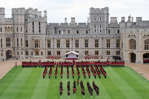 Visual Highlights: Trump and Melania Meet the Royal Family